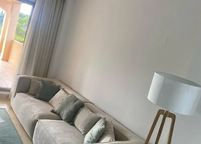 La Resina 2407 Golf & Εστεπόνα